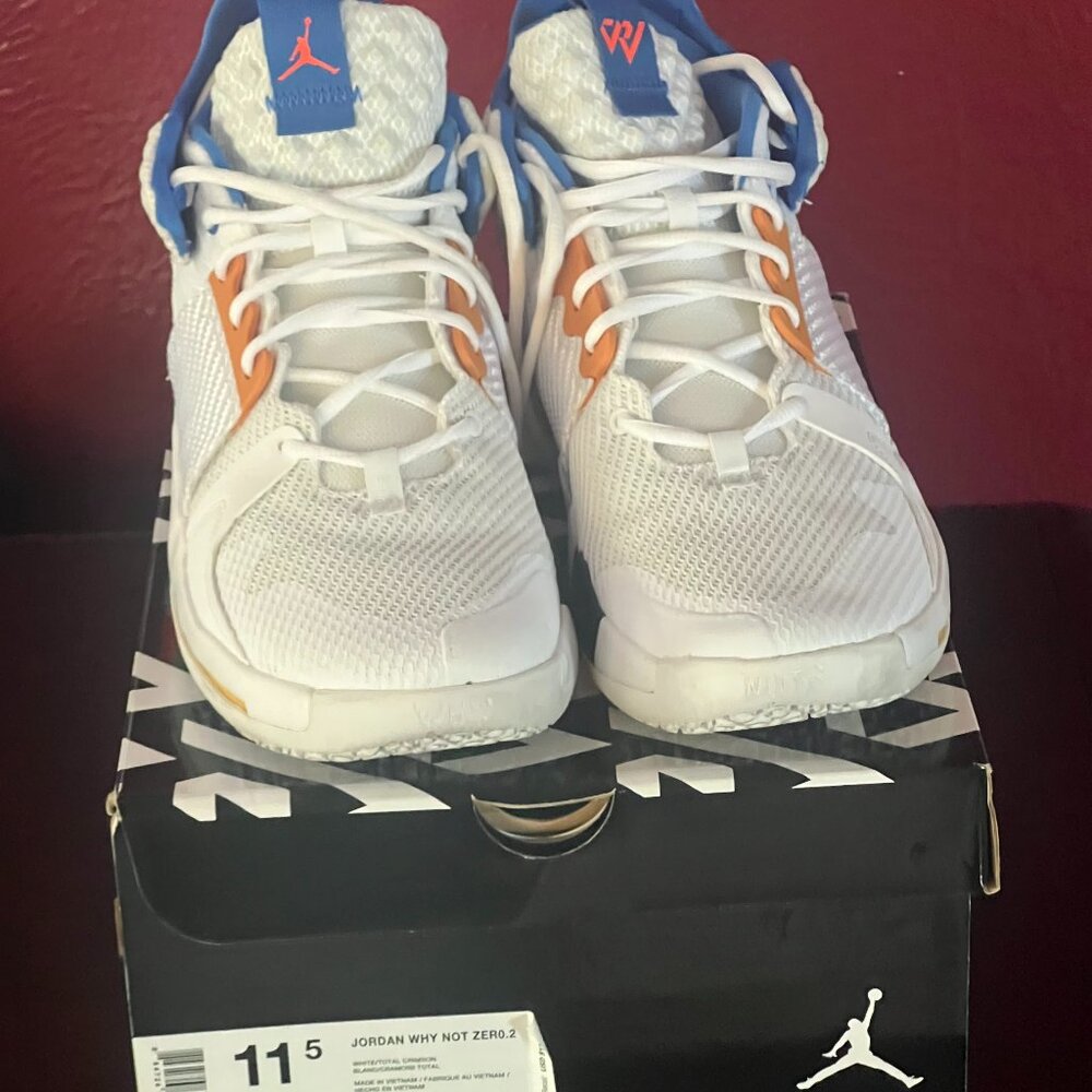 TOO small can't fit them